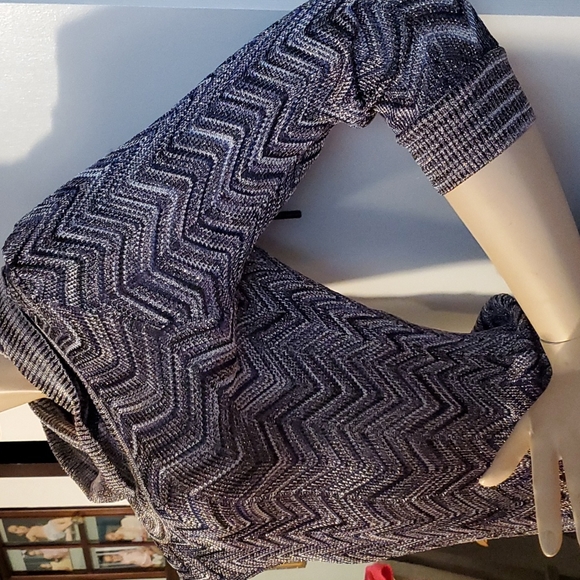 Woman top - Picture 4 of 4